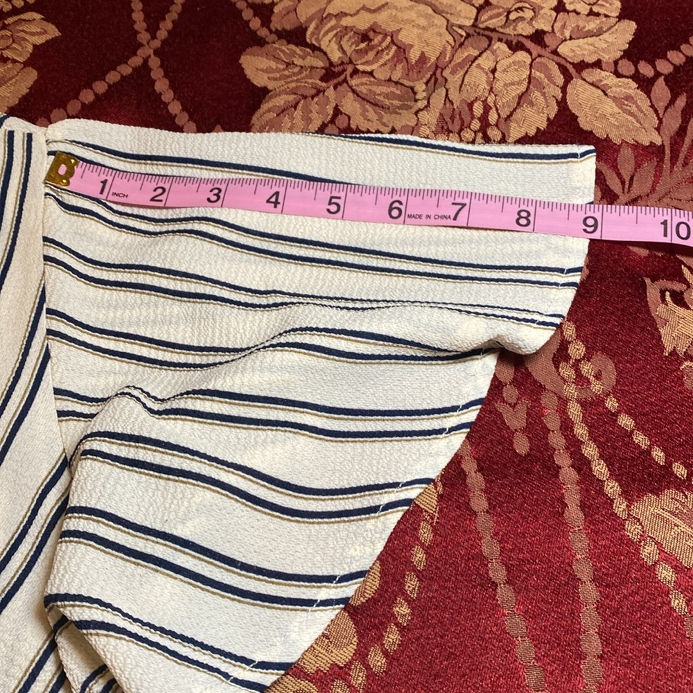 EUC - Good Luck Gem- Striped V-Neck Crop Top - Picture 6 of 9